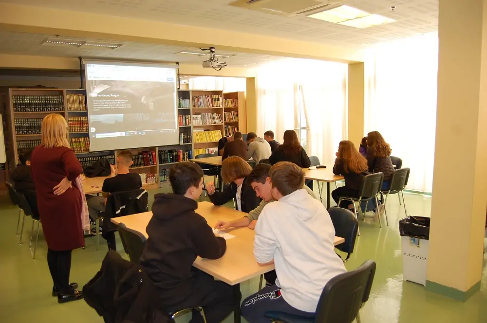 bibliothiki-thessaloniki-1 bibliothiki-thessaloniki-1