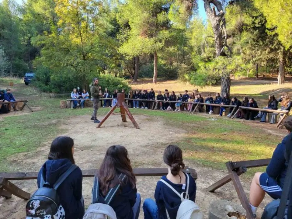 25802-peripeteies-kai-periigiseis-ston-votaniko-kipo-diomidous