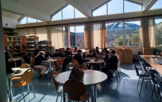 25949-viomatiki-drasi-sti-vivliothiki_-anakalyptontas-ti-sofia-ton-laikon-paramythion