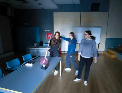 Οι μαθητές επισκέπτονται την Εστίας Επιστημών και μελετούν … τα Άστρα