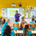 25960-akolouthontas-enan-tetrapodo-filo_-o-kosmos-ton-katoikidion