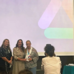 26006-aponomi-timitikis-plaketas-sta-arsakeia-ioanninon-apo-to-vretaniko-symvoulio