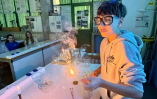 6036-chimeia-kai-peirama_-monadiki-viomatiki-empeiria-gia-tous-mathites