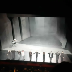 26217-parakolouthisi-operas-sti-lyriki-skini