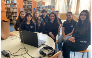 26245-Myth2space_-diadiktyaki-gnorimia-me-to-apeiramatiko-gymnasio-chiou