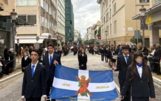 26254-me-lamprotita-kai-katanyksi-ta-arsakeia-scholeia-patron-timisan-ton-polioucho-tis-polis-agio-andrea-ton-protoklito