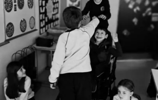 26279-oi-12-athloi-tou-irakli-zontanevoun-stin-taksi