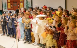 26512-to-mystiko-ton-christougennon_-christougenniatiki-giorti-agapis-kai-prosforas