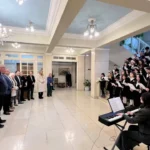 christougenniatikes-melodies-apo-ta-arsakeia-ioanninon-se-mitropoli-perifereia-kai-panepistimio