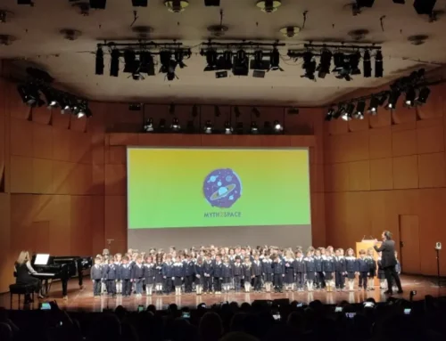 «Τα παιδιά των Αρσακείων Νηπιαγωγείων μιλούν και τραγουδούν για τ’ άστρα»