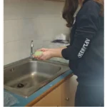 26794-mathites-se-drasi-gia-to-perivallon-prasino-sapouni-sta-ergastiria-chimeias-kai-viologias