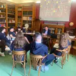 26878-synomilontas-me-ton-aleksi-papachela