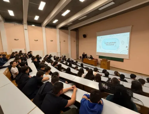 Παρουσίαση για τη διατροφή, την άσκηση και την υγεία των εφήβων